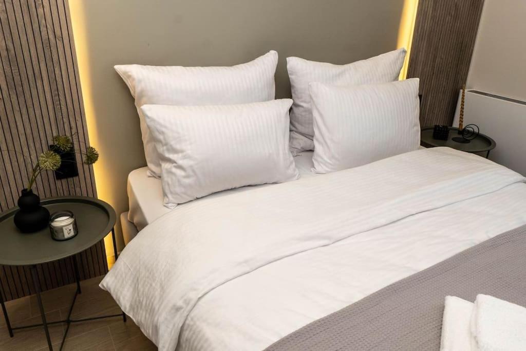 8 Blocks Apartments 4A อเล็กซานโดรโพลิส ภายนอก รูปภาพ